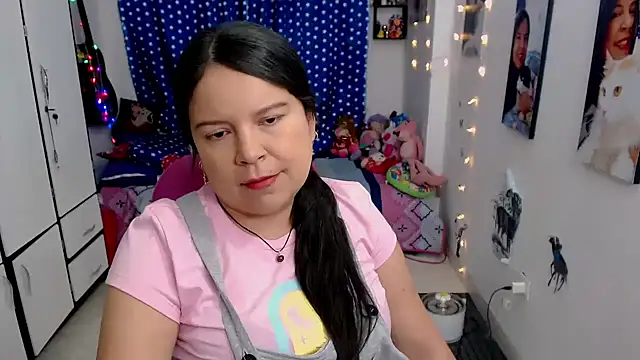 claryssa  online show from 17, 1, 2025