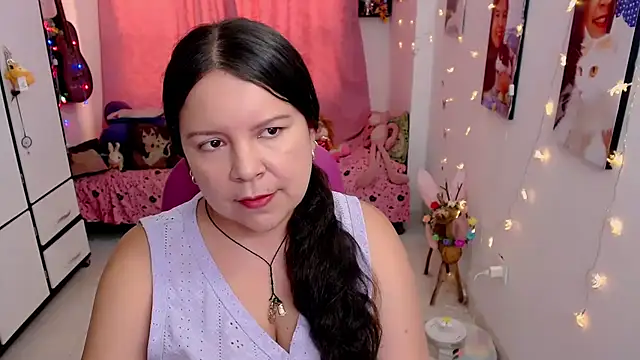 claryssa  online show from 7, 5, 2026