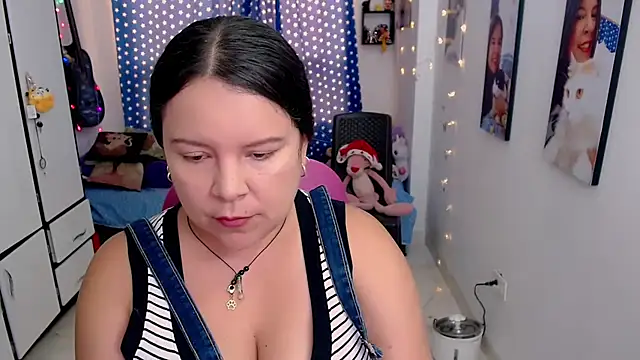 claryssa  online show from 5, 12, 2025