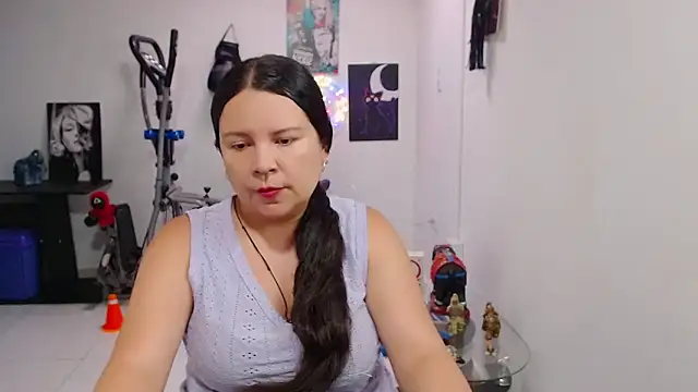 claryssa  online show from 3, 6, 2026