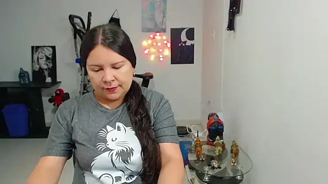 claryssa  online show from 31, 5, 2026