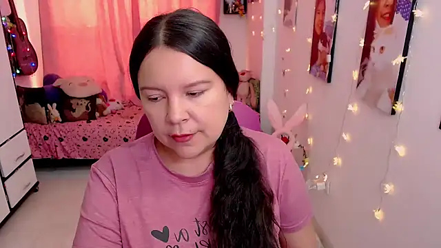 claryssa  online show from 8, 4, 2026