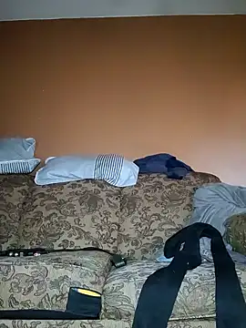 Snapshot of Hugebwc102 chatting on 12, 1, 2026 Hugebwc102 online show from 12, 1, 2026