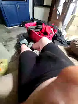 Snapshot of Hugebwc102 chatting on 11, 9, 2025 Hugebwc102 online show from 11, 9, 2025