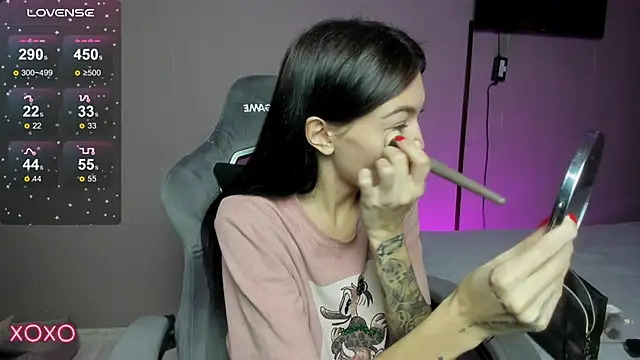 Mariella Adamss online show from 18, 11, 2025