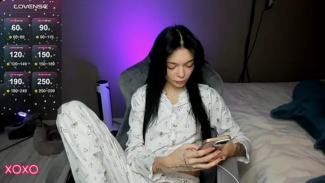 Mariella Adamss online show from 21, 12, 2025