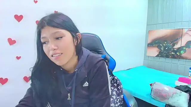 Snapshot of emily_rosse04 chatting on 14, 2, 2026 emily rosse04 online show from 14, 2, 2026