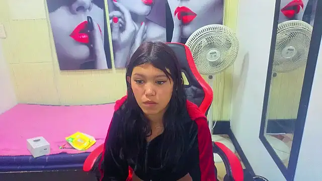 emily rosse04 online show from 8, 10, 2025