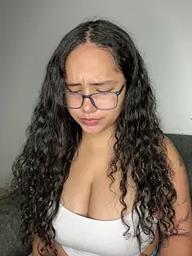 CurlyGirl 1 online show from 11, 3, 2025