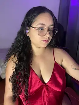 CurlyGirl 1 online show from 18, 3, 2026