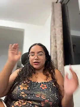 CurlyGirl 1 online show from 24, 7, 2026
