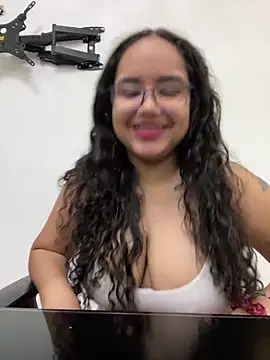 CurlyGirl 1 online show from 15, 3, 2025