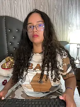 CurlyGirl 1 online show from 15, 3, 2025