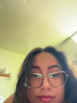 CurlyGirl 1 online show from 15, 7, 2026