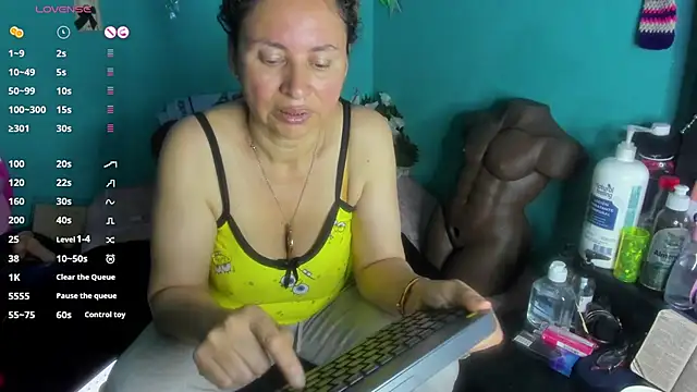 SheraHadee online show from 5, 5, 2026