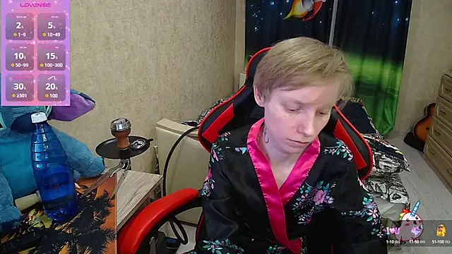 Snapshot of Alexis_Gordon chatting on 4, 3, 2025 Alexis Gordon online show from 4, 3, 2025