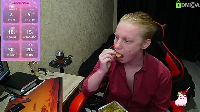 Snapshot of Alexis_Gordon chatting on 12, 9, 2025 Alexis Gordon online show from 12, 9, 2025