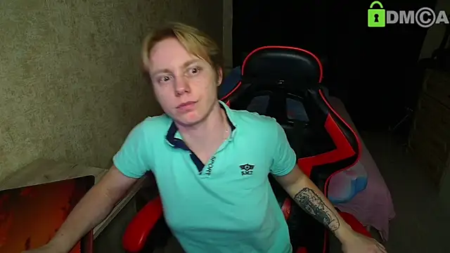 Snapshot of Alexis_Gordon chatting on 15, 11, 2025 Alexis Gordon online show from 15, 11, 2025