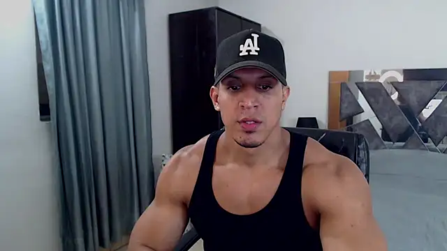 Snapshot of Frank_heaven01 chatting on 19, 6, 2026 Frank heaven01 online show from 19, 6, 2026