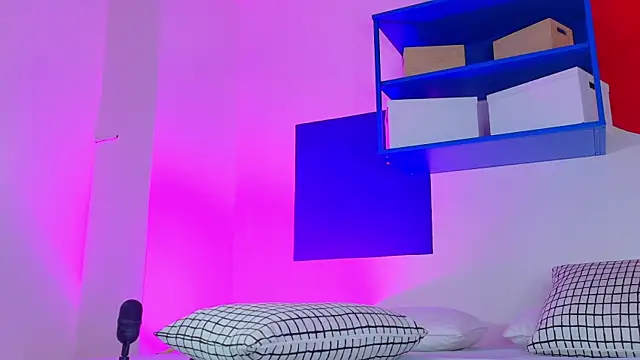 CristalCornner  online show from 8, 11, 2025