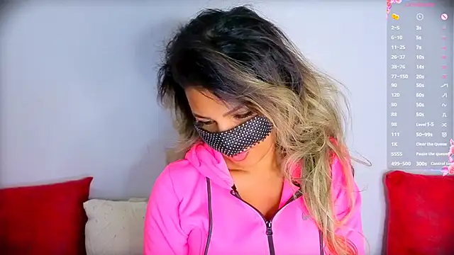 Snapshot of Turkish_Latina chatting on 5, 10, 2025 Turkish Latina online show from 5, 10, 2025