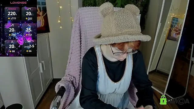 Melissa Wells online show from 6, 11, 2025