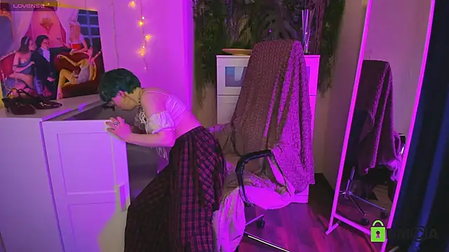 Melissa Wells online show from 2, 3, 2025