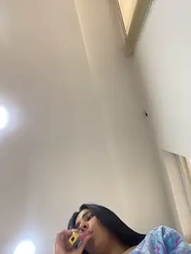 Meganmilk1 online show from 5, 5, 2026