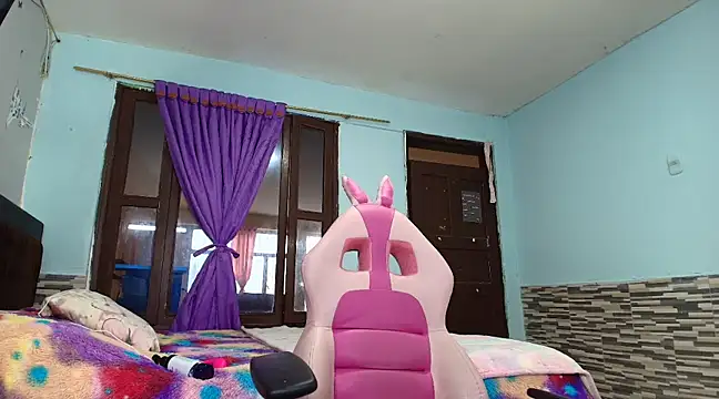 Meganmilk1 online show from 7, 3, 2025