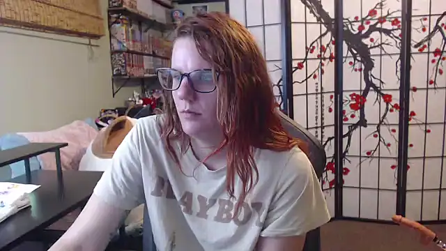Snapshot of Sarahtineke chatting on 20, 4, 2026 Sarahtineke online show from 20, 4, 2026