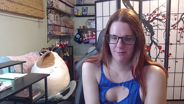 Snapshot of Sarahtineke chatting on 4, 5, 2026 Sarahtineke online show from 4, 5, 2026