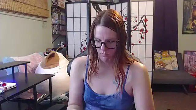 Snapshot of Sarahtineke chatting on 27, 5, 2026 Sarahtineke online show from 27, 5, 2026