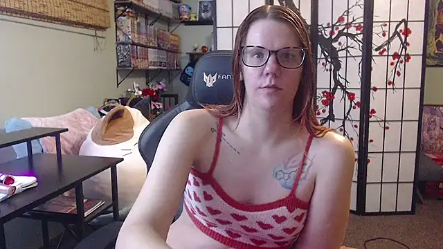 Snapshot of Sarahtineke chatting on 28, 5, 2026 Sarahtineke online show from 28, 5, 2026