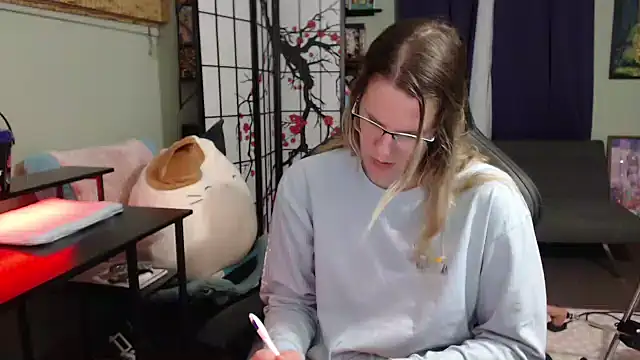 Sarahtineke online show from 10, 11, 2025