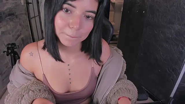 NicolRoss  online show from 27, 10, 2025