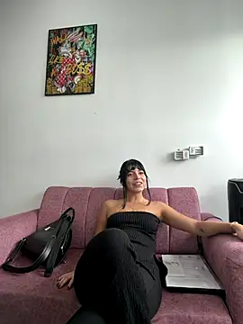 NicolRoss  online show from 5, 1, 2026