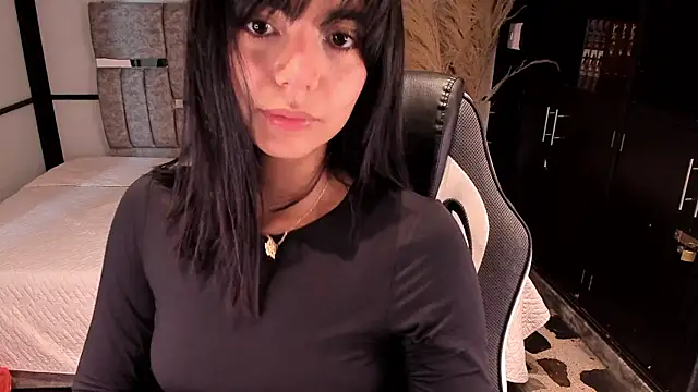 NicolRoss  online show from 18, 7, 2026