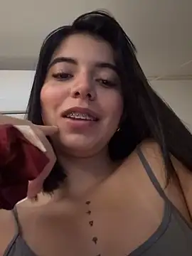 NicolRoss  online show from 12, 11, 2025