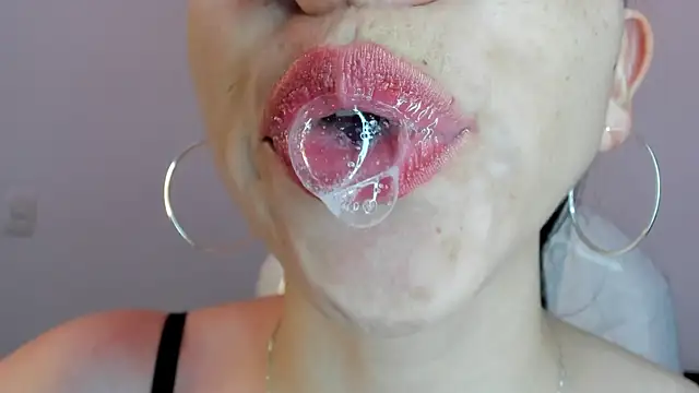 Snapshot of Katty_mouth chatting on 4, 6, 2026 Katty mouth online show from 4, 6, 2026