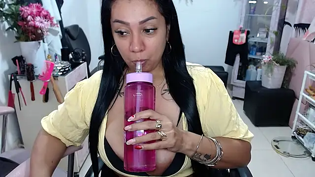 Snapshot of titsbiglovers chatting on 3, 2, 2026 titsbiglovers online show from 3, 2, 2026