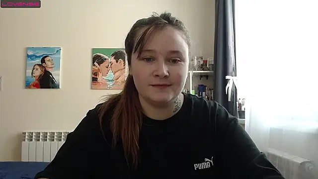 Snapshot of Light_Luna chatting on 8, 3, 2025 Light Luna online show from 8, 3, 2025