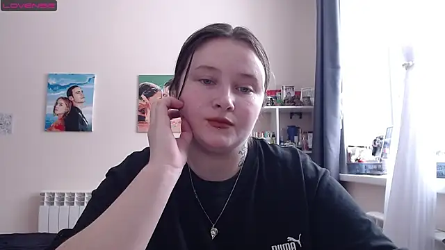 Snapshot of Light_Luna chatting on 6, 3, 2025 Light Luna online show from 6, 3, 2025