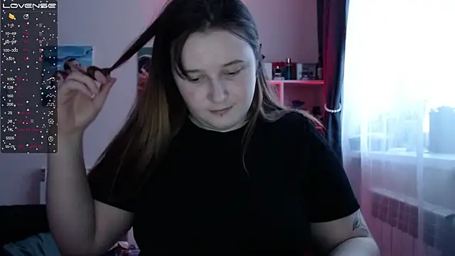 Snapshot of Light_Luna chatting on 10, 2, 2025 Light Luna online show from 10, 2, 2025