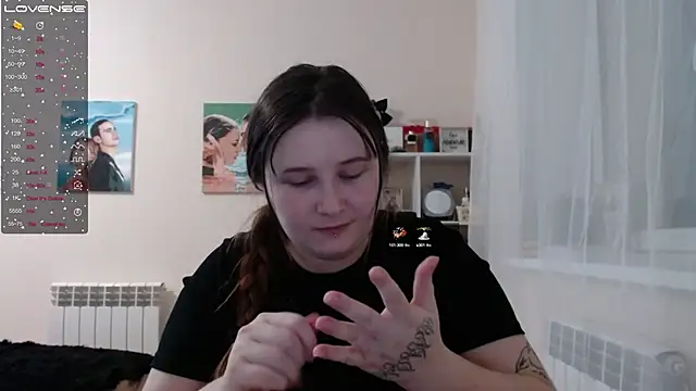 Snapshot of Light_Luna chatting on 7, 2, 2025 Light Luna online show from 7, 2, 2025