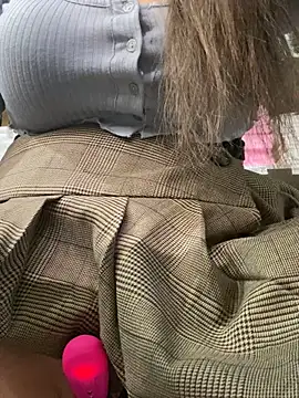 Deonta  online show from 5, 3, 2025