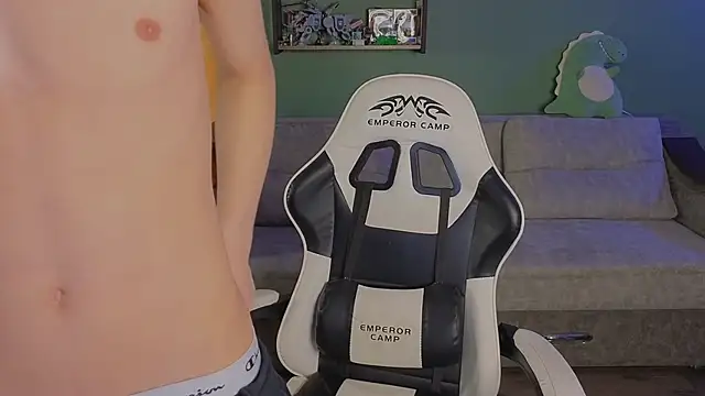 TeddyLiLboy online show from 12, 11, 2025