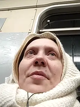 Snapshot of LeraSweet chatting on 16, 12, 2025 LeraSweet online show from 16, 12, 2025