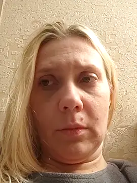 Snapshot of LeraSweet chatting on 12, 10, 2025 LeraSweet online show from 12, 10, 2025