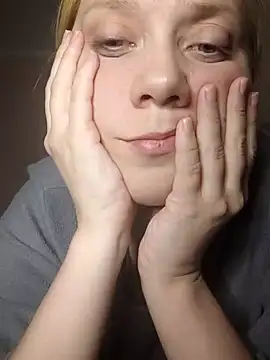 Snapshot of LeraSweet chatting on 3, 10, 2025 LeraSweet online show from 3, 10, 2025