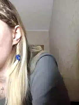 Snapshot of LeraSweet chatting on 16, 3, 2025 LeraSweet online show from 16, 3, 2025